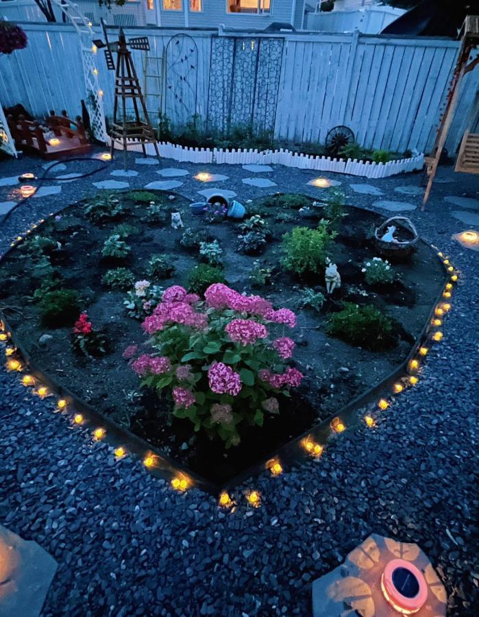 Elegant Garden Suite&2Mins Bus Station Close Lrt& Free Parking YYC Eksteriør bilde