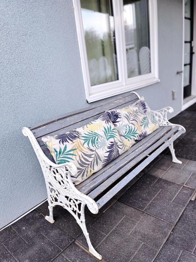 Elegant Garden Suite&2Mins Bus Station Close Lrt& Free Parking YYC Eksteriør bilde